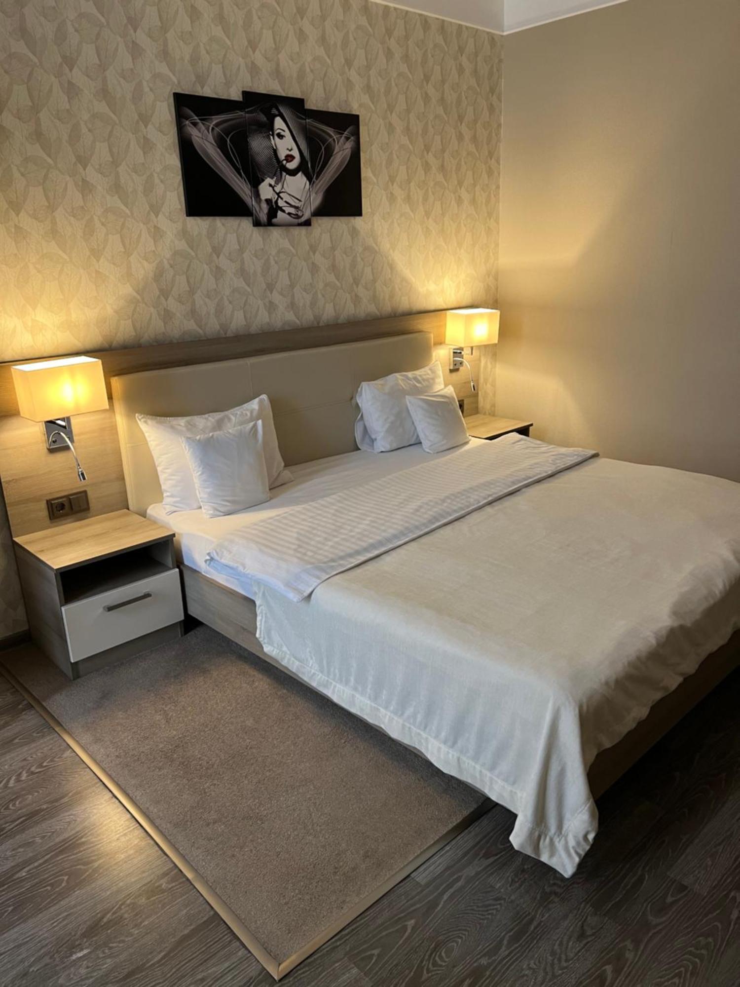 Elite Hotel Balti Kültér fotó