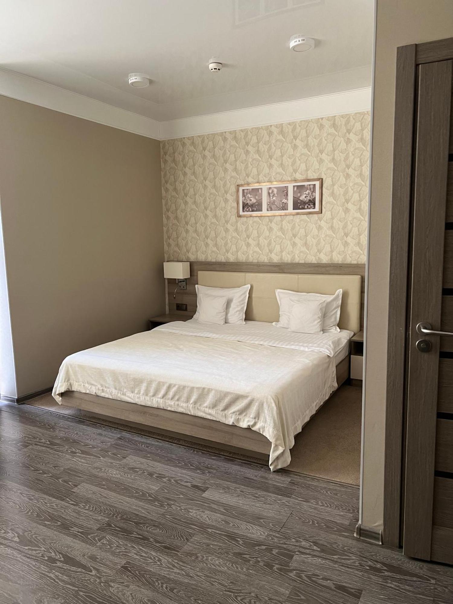 Elite Hotel Balti Kültér fotó